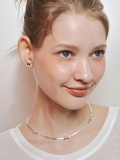 Hei ribbon necklace