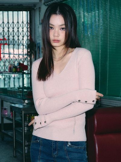 HELENE PARIS Distressed V-neck Ribbed Button Detail Knit [Pink]