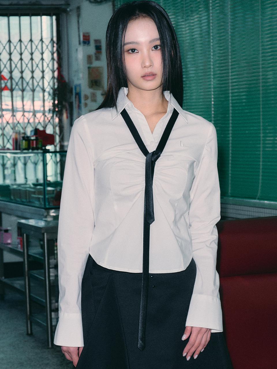 HELENE PARIS Shirring Fitted Cotton Spandex Shirt [beige]
