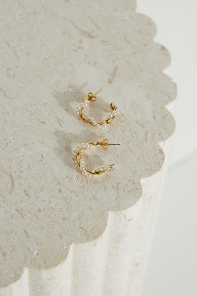 Hello Molly 18k Gold Plated Exotic Pearl Earrings Gold