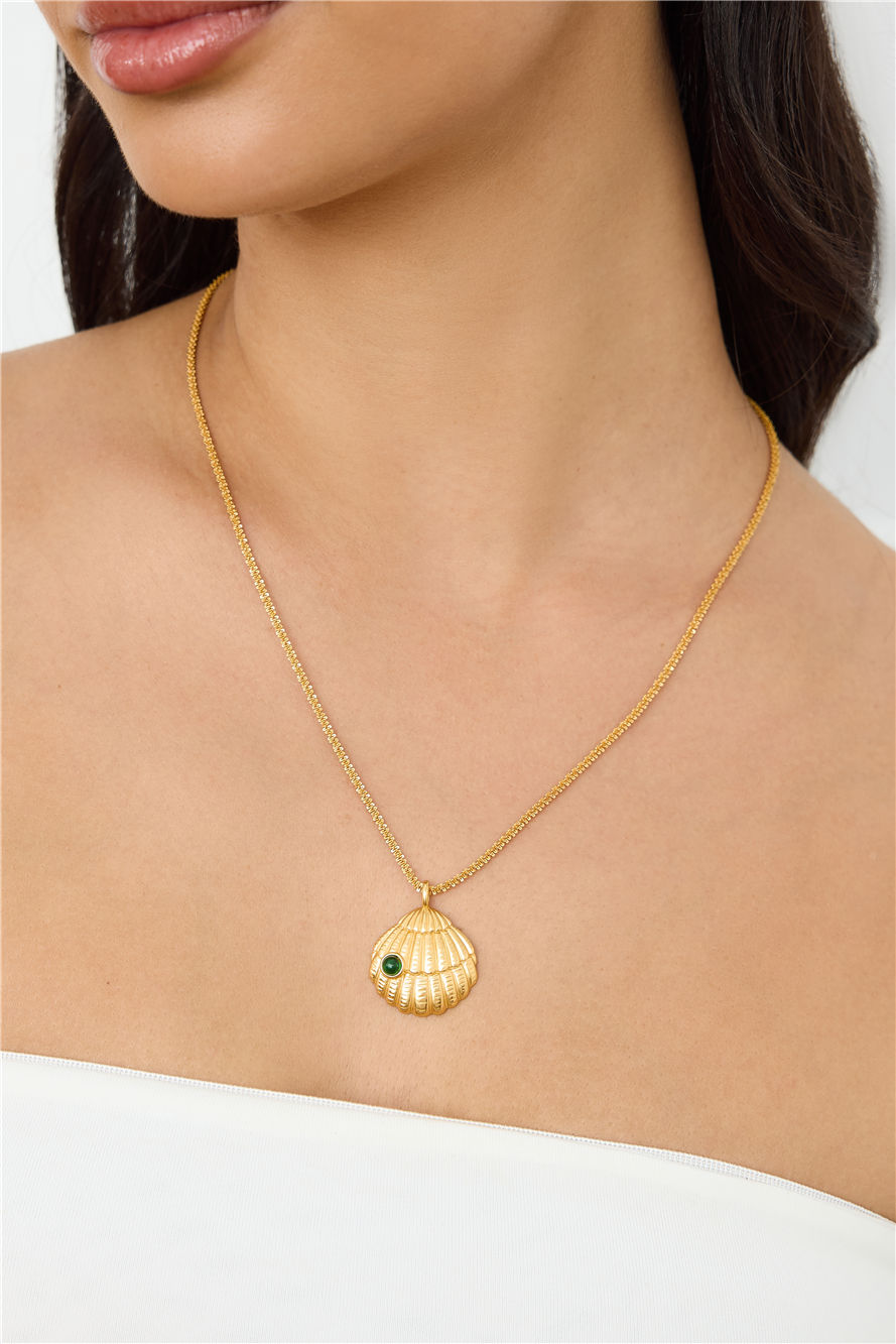 Hello Molly 18k Gold Plated Shell Dance Necklace Gold