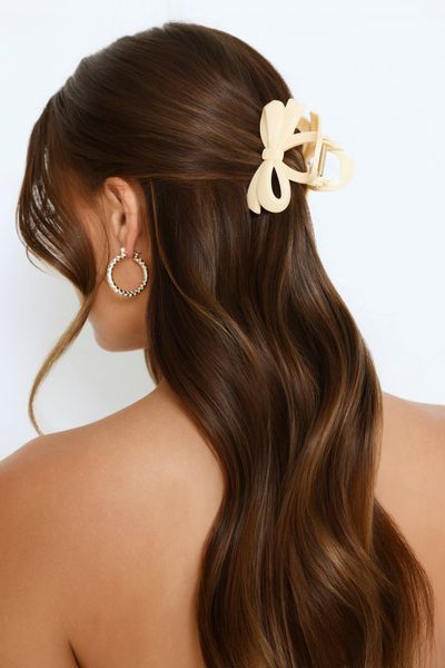 Hello Molly Glossed Claw Clip Yellow