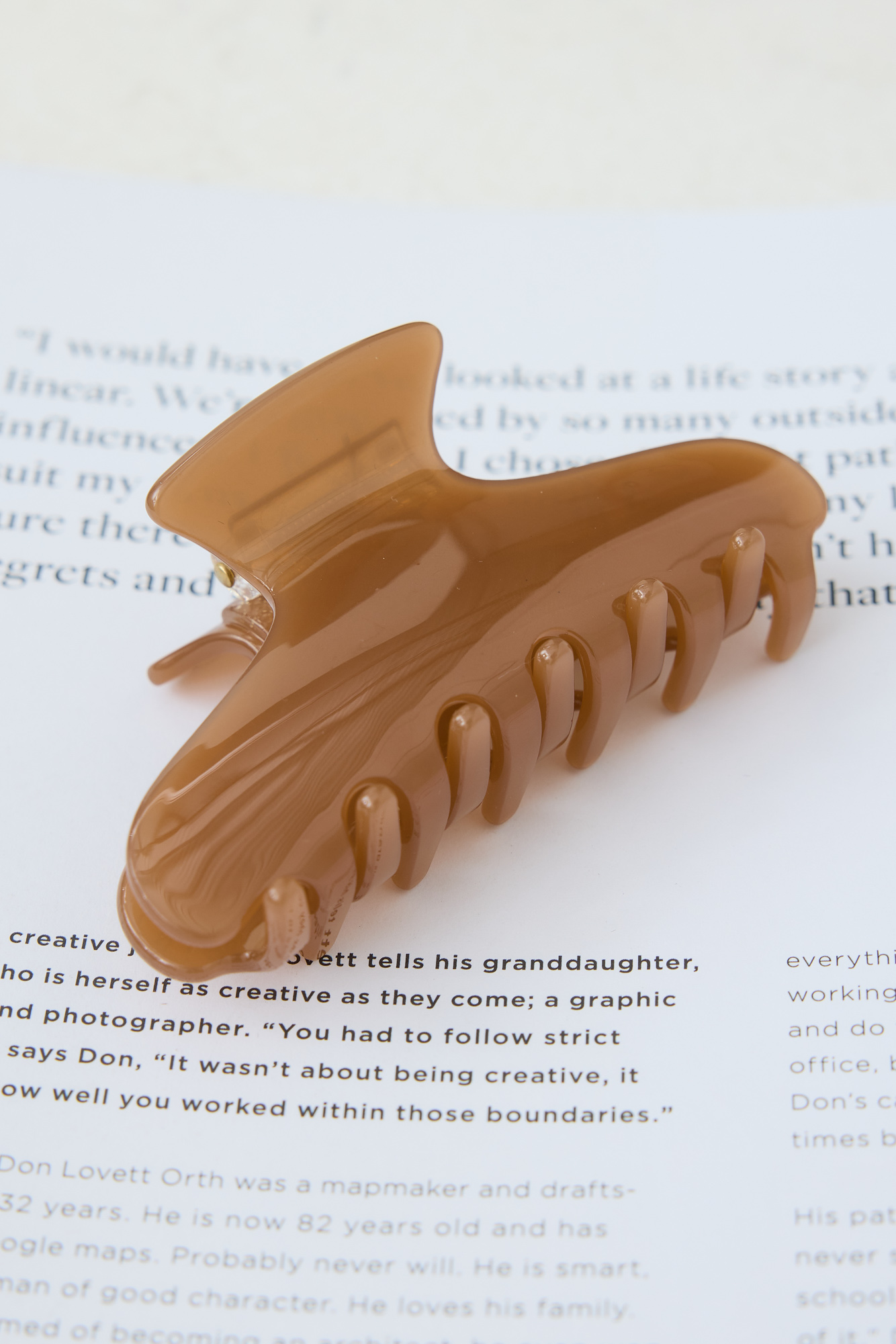 Hello Molly Pixie Claw Clip Brown