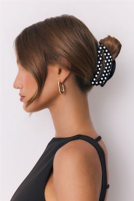 Hello Molly Polka Dot Lover Claw Clip Black