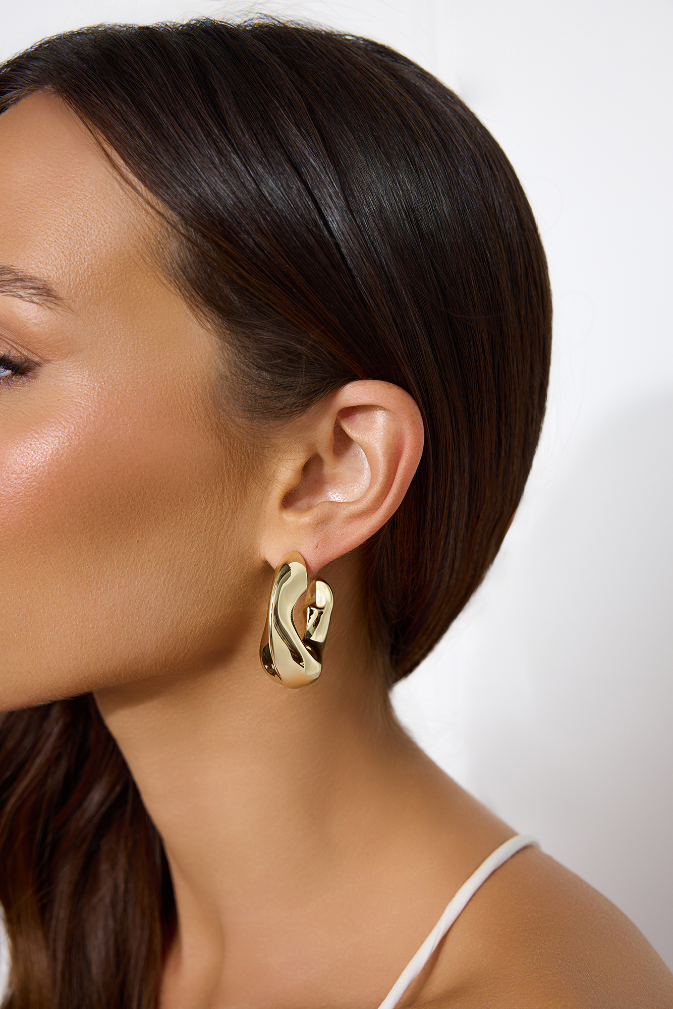 Hello Molly Queen Energy Earrings Gold