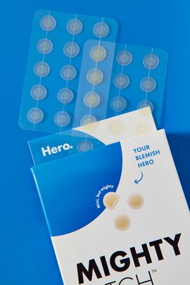 Hero Cosmetics Hero Cosmetics Mighty Patch Mini Invisible+ Patch Set in Blue at Urban Outfitters