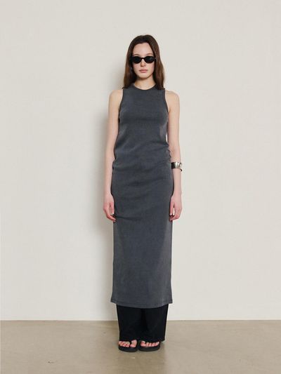 HESS Pigment Halter Dress [Charcoal]