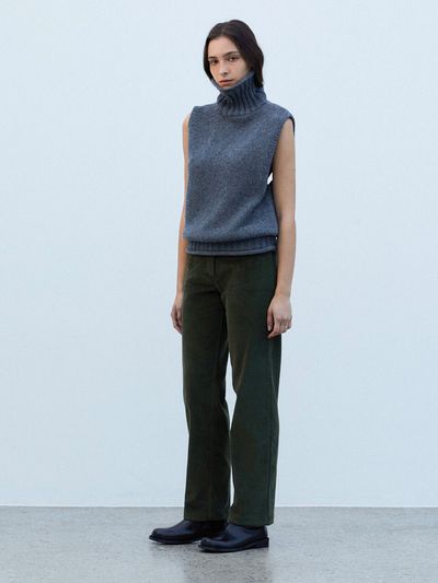 HESS Slim Corduroy Pants - Deep green