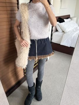 HHIPS Fur Mock Neck Banded Sleeve Knit