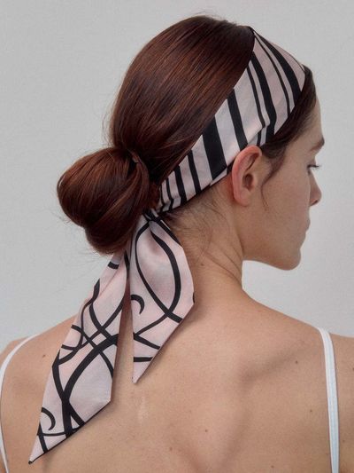 hish Silk Twilly Scarf_Black Rose