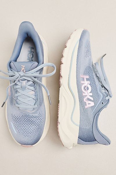 HOKA® Arahi 9 GLM Sneakers
