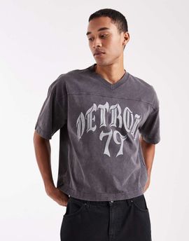 Hollister Hollister heavyweight football style graphic t-shirt in washed black