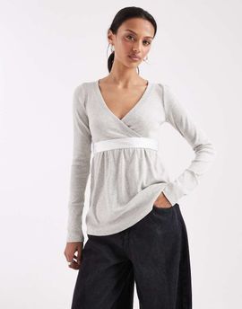 Hollister Hollister long sleeve v neck babydoll top in gray