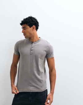 Hollister Hollister short sleeve henley T-shirt in washed gray