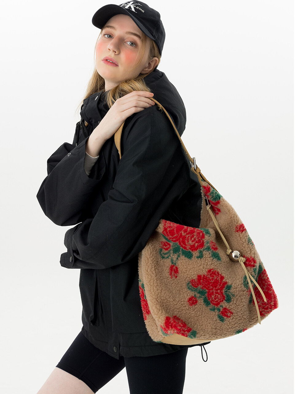 HOLLY LOVES LOVE Fudge Bag [Winter Rose]