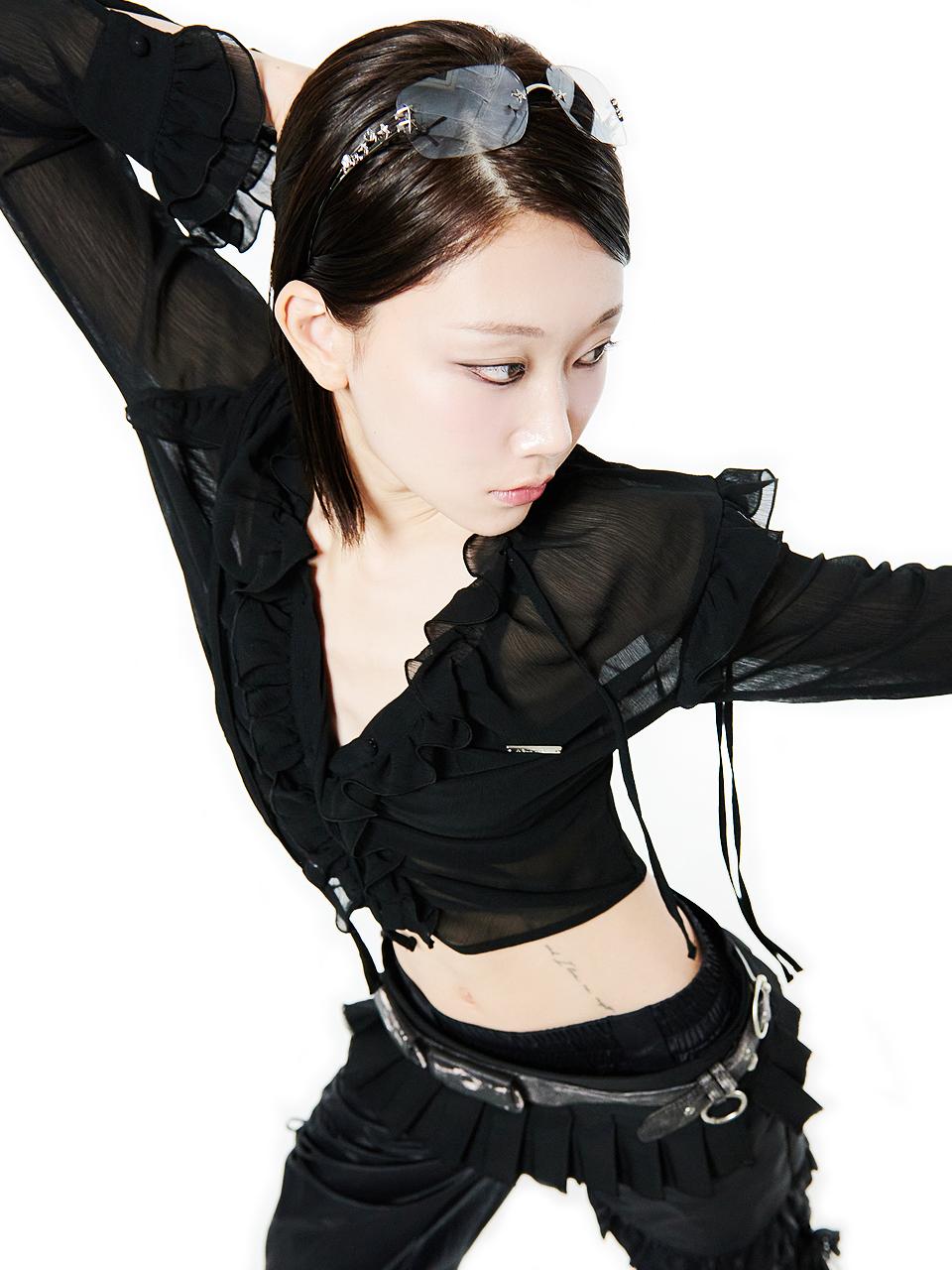 HOLY NUMBER 7 Lace Ruffle Strap Blouse [Black]