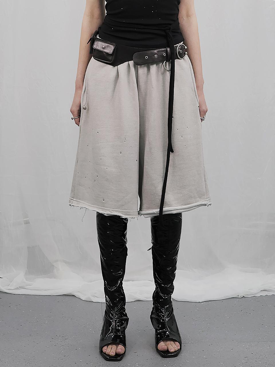 HOLY NUMBER 7 OVERSIZED HIP HOP WIDE FIT CUBIC SHORT PANTS [LIGHT GRAY]