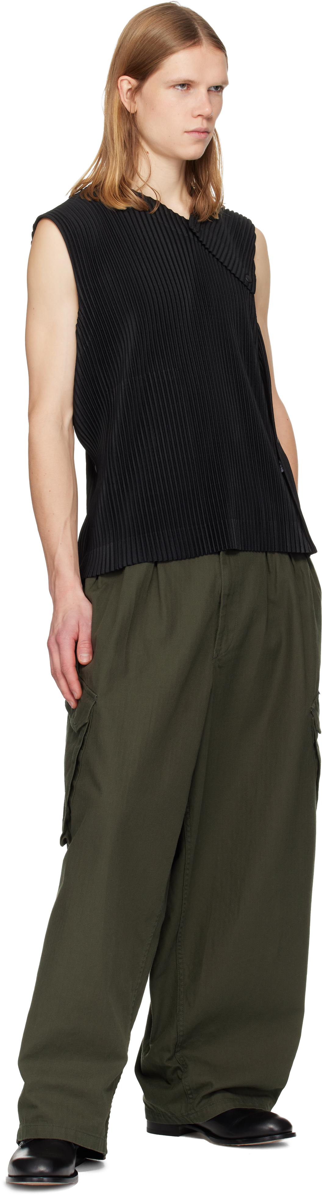 ISSEY MIYAKE HOMME PLISSÉ ノースリーブトップス 三角形 ISSEY MIYAKE HOMME PLISSÉ ノースリーブトップス 三角形