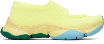 HOMME PLISSÉ ISSEY MIYAKE HOMME PLISSÉ ISSEY MIYAKE Yellow CAMPER Edition Karst Finch Sneakers