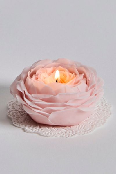 House of Shokunin Romantic Antique Candle