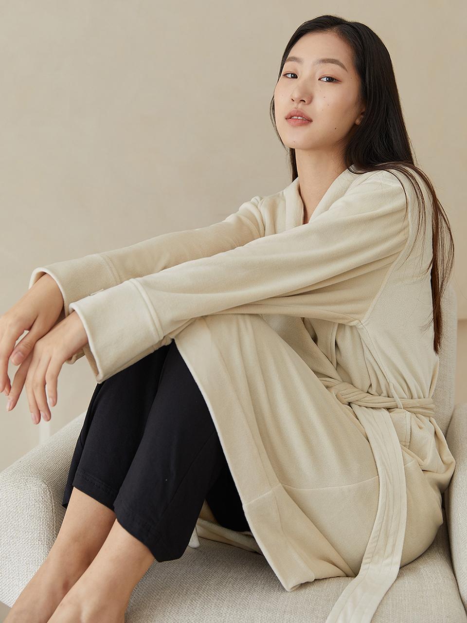 HUBBISH Micro Velvet Robe [Cream]