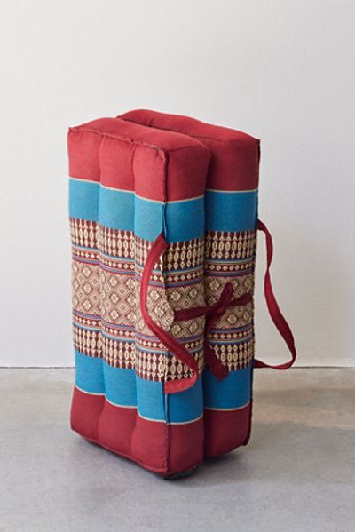 Hugger Mugger Hugger Mugger Zafuko Large Foldable Yoga & Meditation