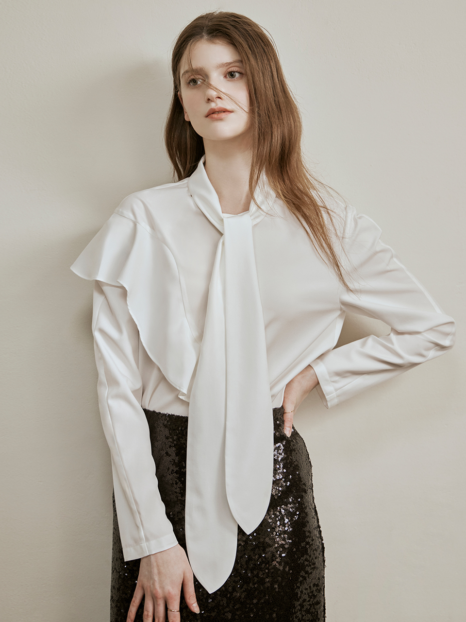 HUNCH One Shoulder Frill Tie Blouse
