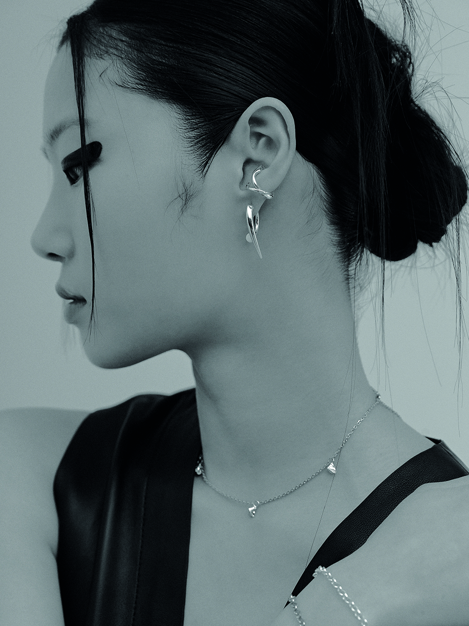 Hustad #166 Twin Earcuff