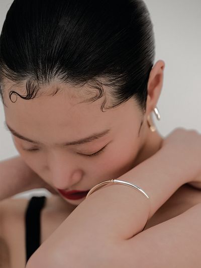 Hustad #169 Up Bangle (2 Color)