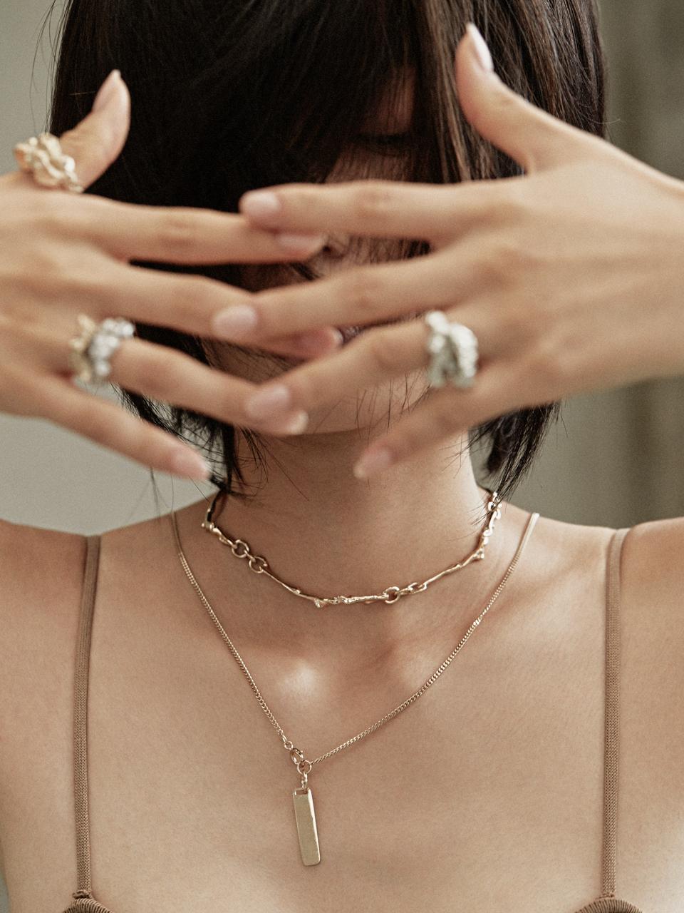 Hustad 925 Sterling Silver Stem Choker Necklace