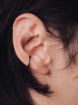 Hustad Sterling Silver Leaf Delicate Ear Cuff (236)