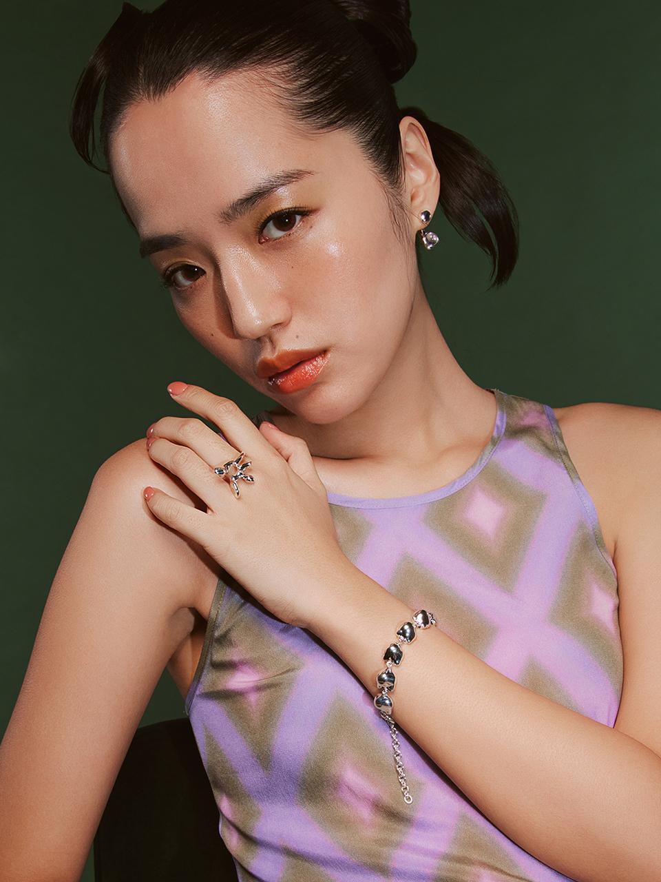 Hustad Sterling Silver Rose Quartz Love Earring (HUSTAD 230)