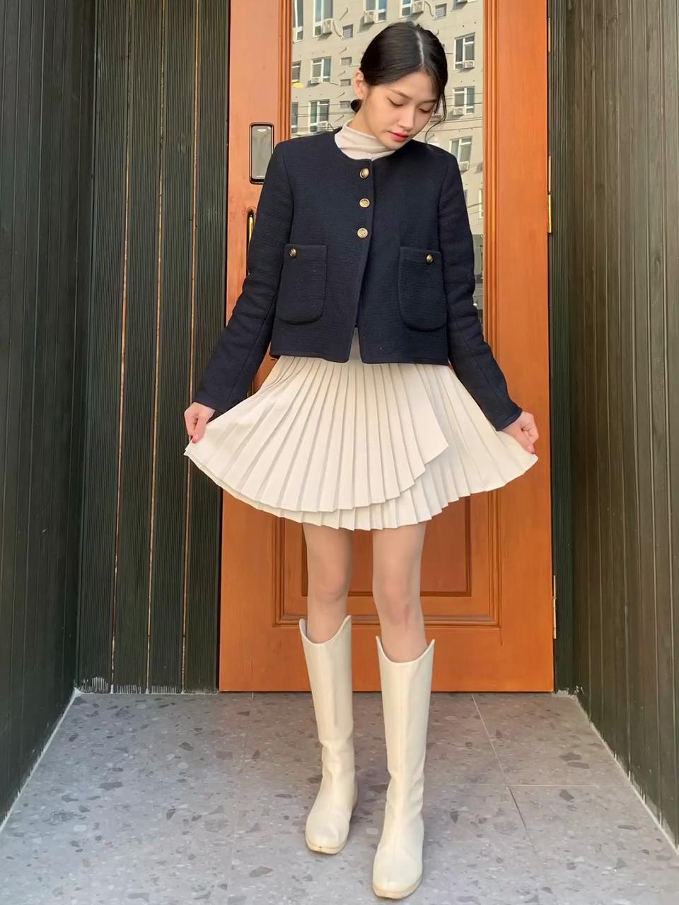 HYBERNAT Layered Pleats Mini Skirt