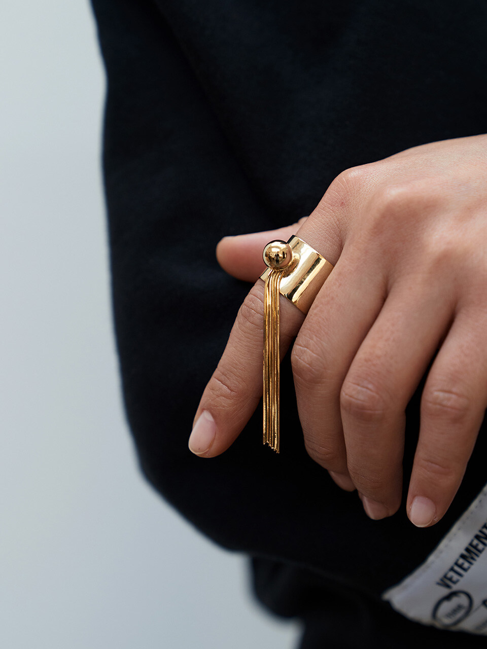 HYEON.K Ball Fringe Ring