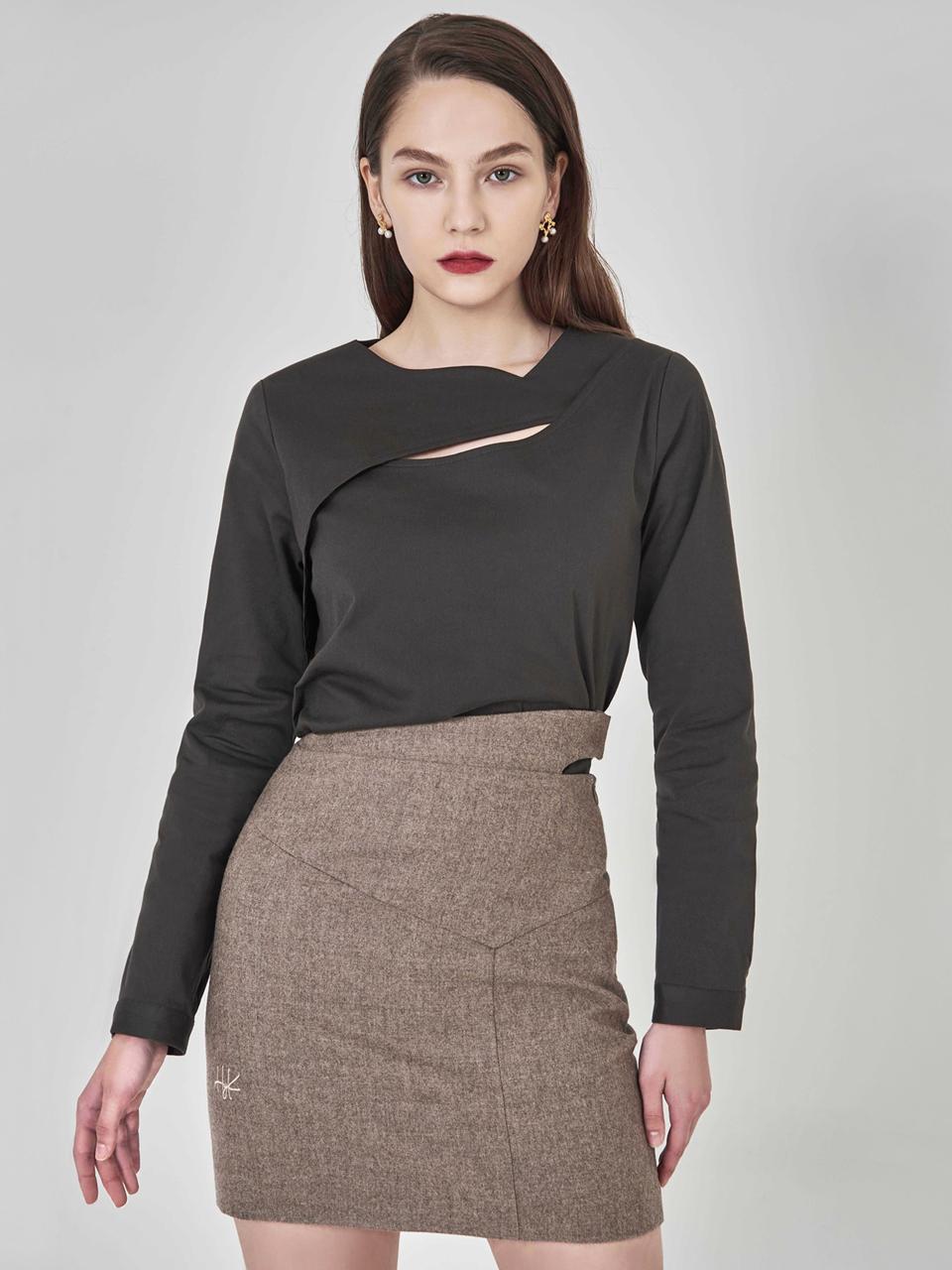 HYEYEONG KIM Cutout Cotton-Spandex Premium Blouse [Charcoal]
