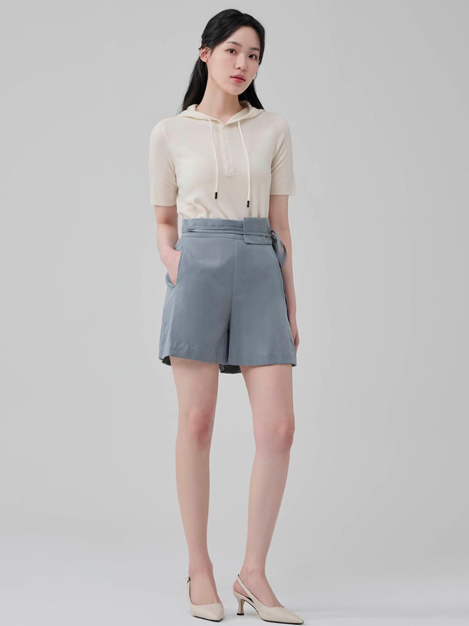HYEYEONG KIM Tencel Double Waist Banding Slim Fit Shorts [Bluegrey]