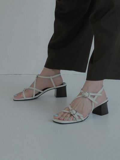 HYOON Giselle Sandals White