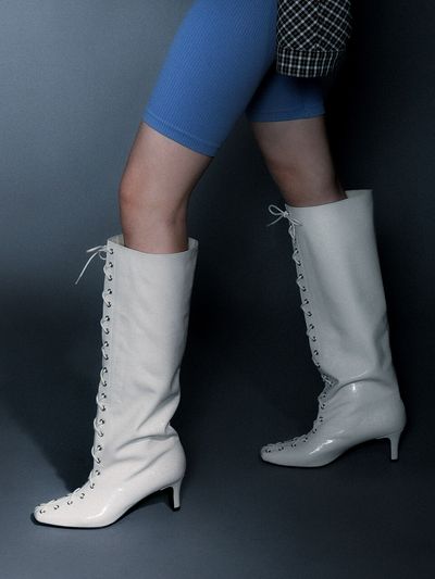 Hyoon Lumina Boots- White