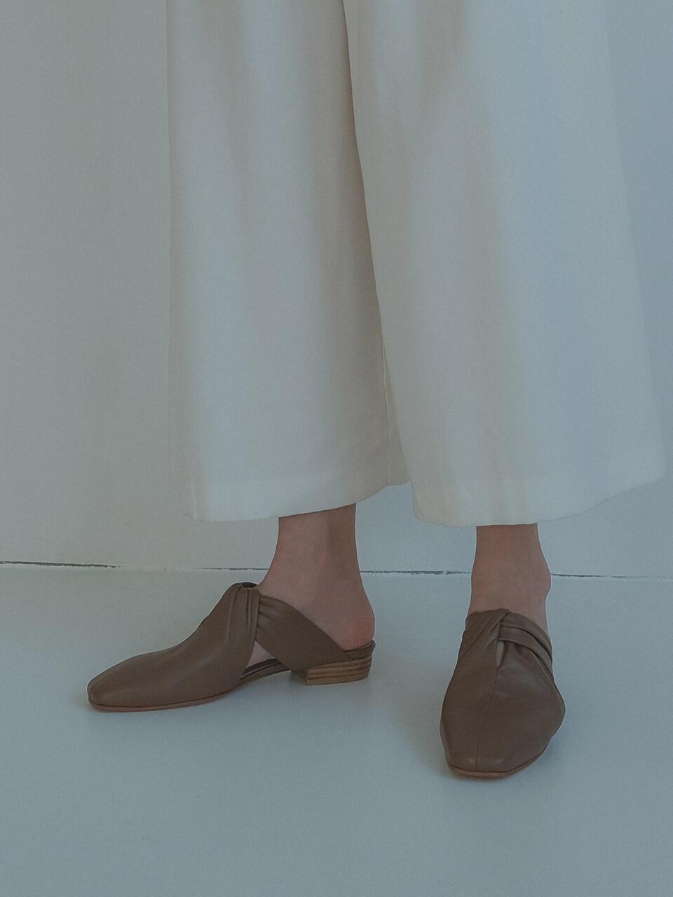 HYOON Mazel Mules Cedar Brown