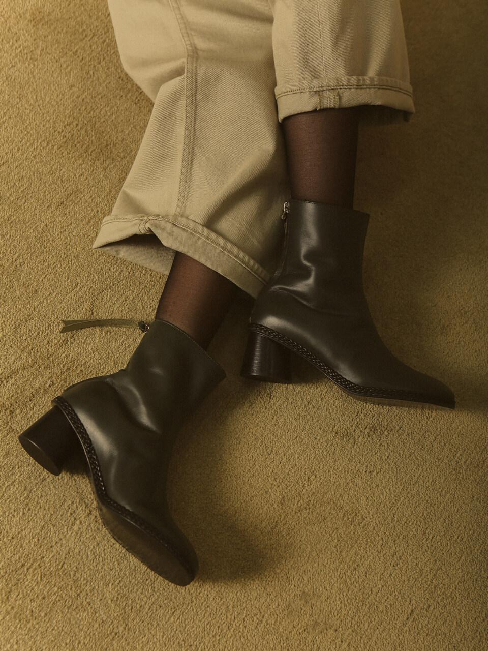 HYOON ODELIA Boots_ HN068-KPKG