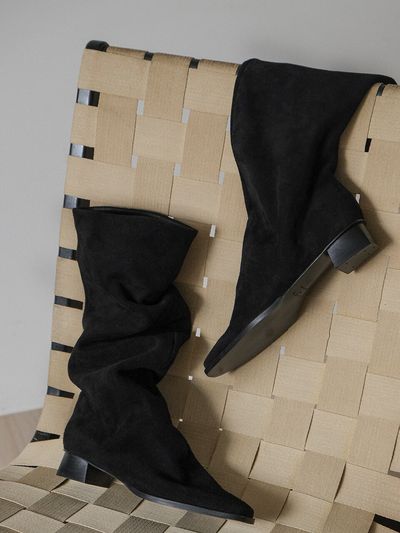 HYOON YAKKO KNEE - HIGH BOOTS SUEDE BLACK