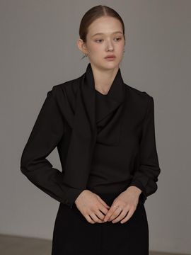 hyyk Drape Neck Wrinkle-Free Loose Fit Blouse [Black]
