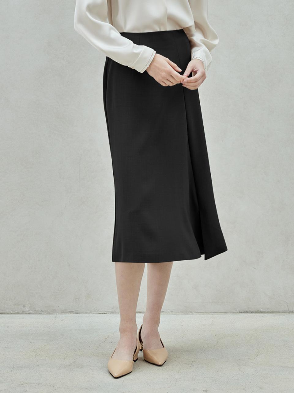 hyyk Fluid Semi A Line Skirt_Black