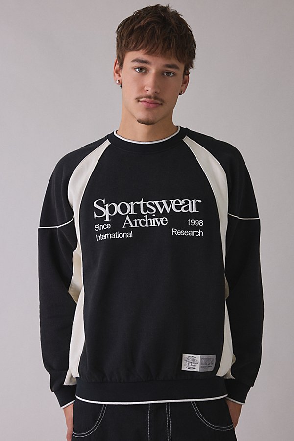 iets frans - iets frans. iets frans… Sporty Paneled Crew Neck