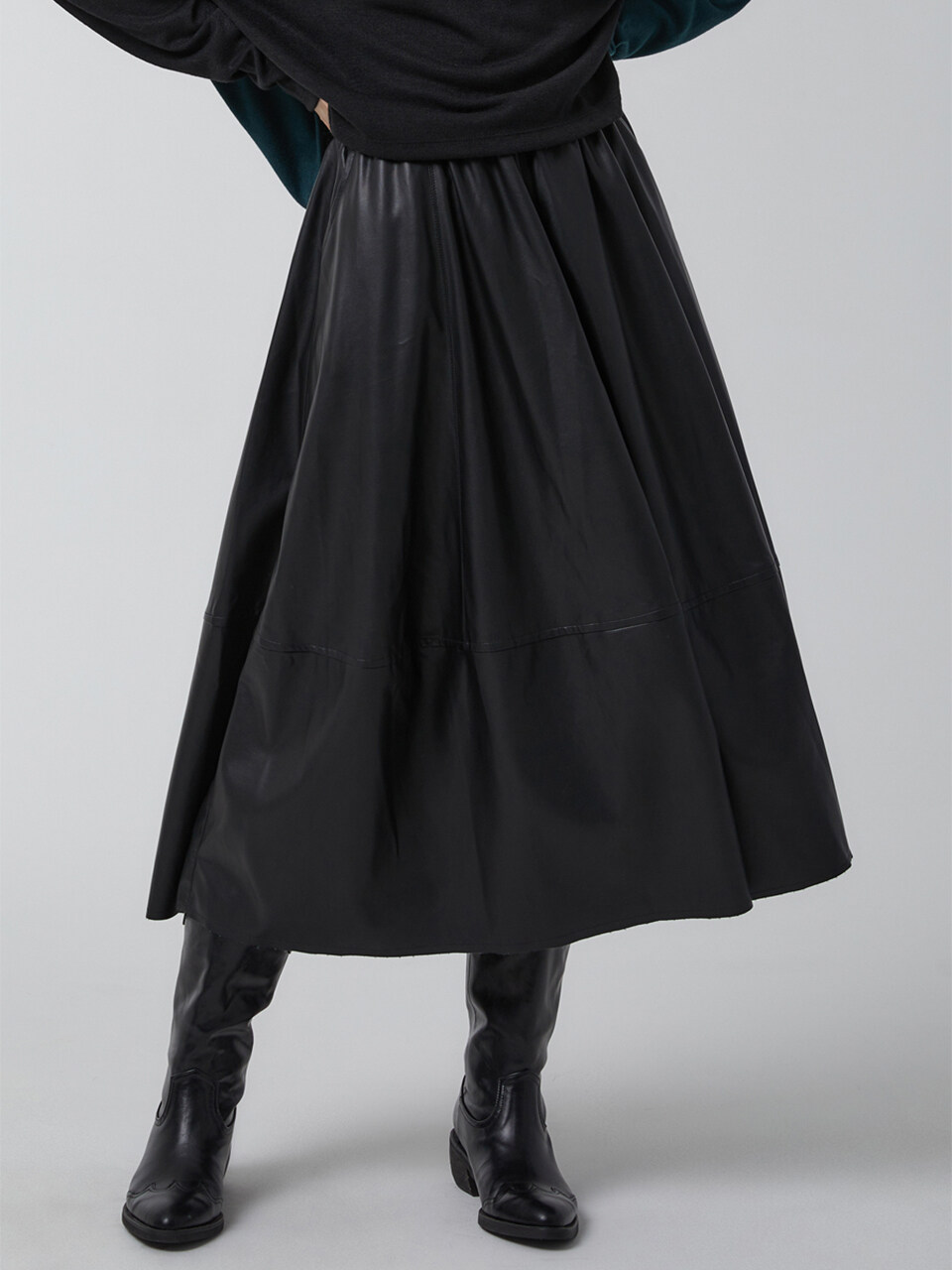 ifg5 Voluminous Leather Skirt