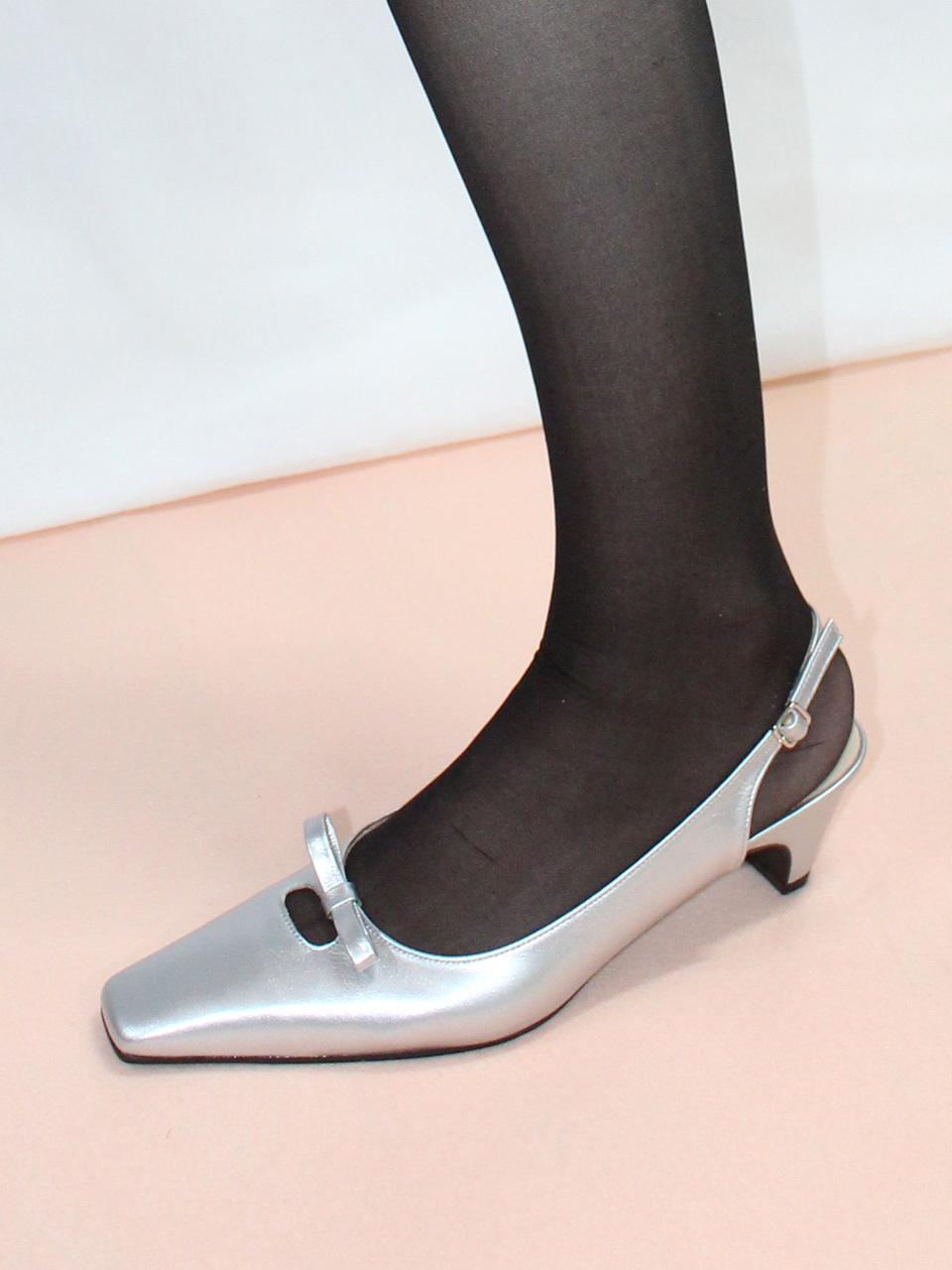 IGINOA DD O Ribbon Slingback_Silver