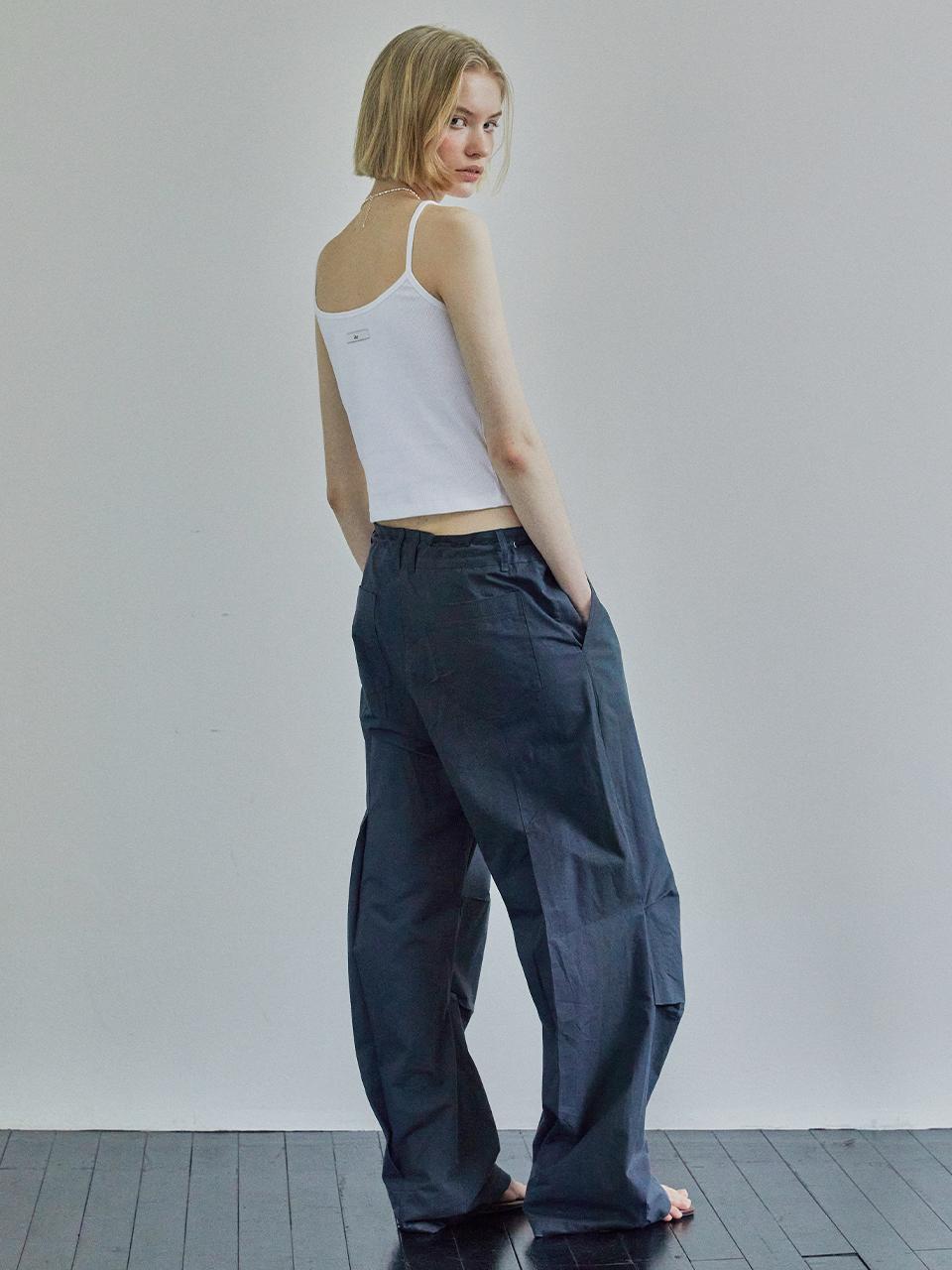 Ihr BACK PLEATS STRING PANTS / CHARCOAL