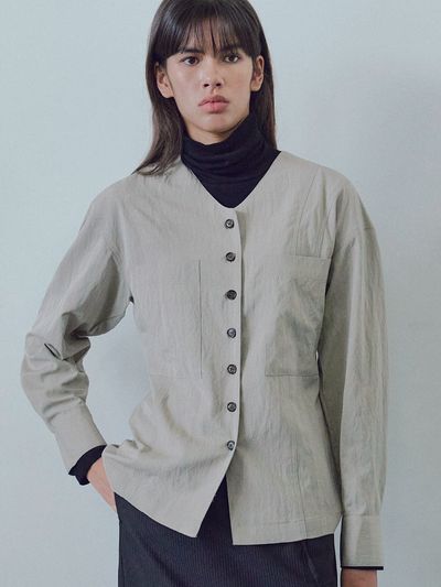 Ihr CUTTING LINE V - NECK SHIRTS / LIGHT KHAKI