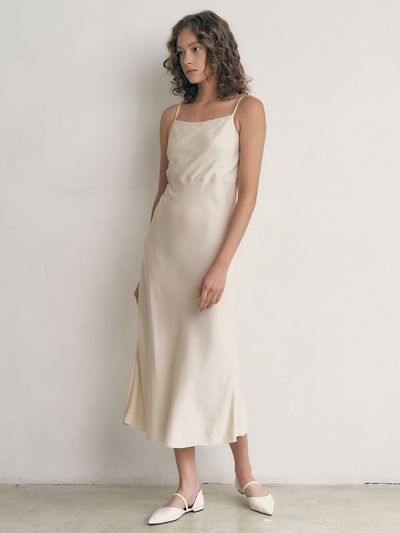 Ike Love_Slim Sleeveless Dress - Off white