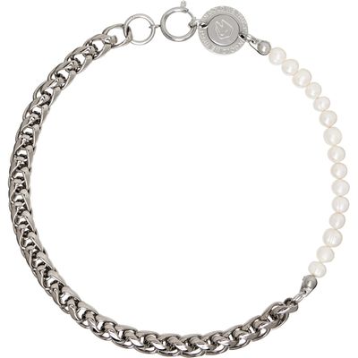 IN GOLD WE TRUST PARIS IN GOLD WE TRUST PARIS Round Chain Pearl Logo Clasp Necklace